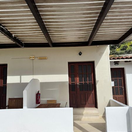 Olive Grove Apartment Плакиас Екстериор снимка