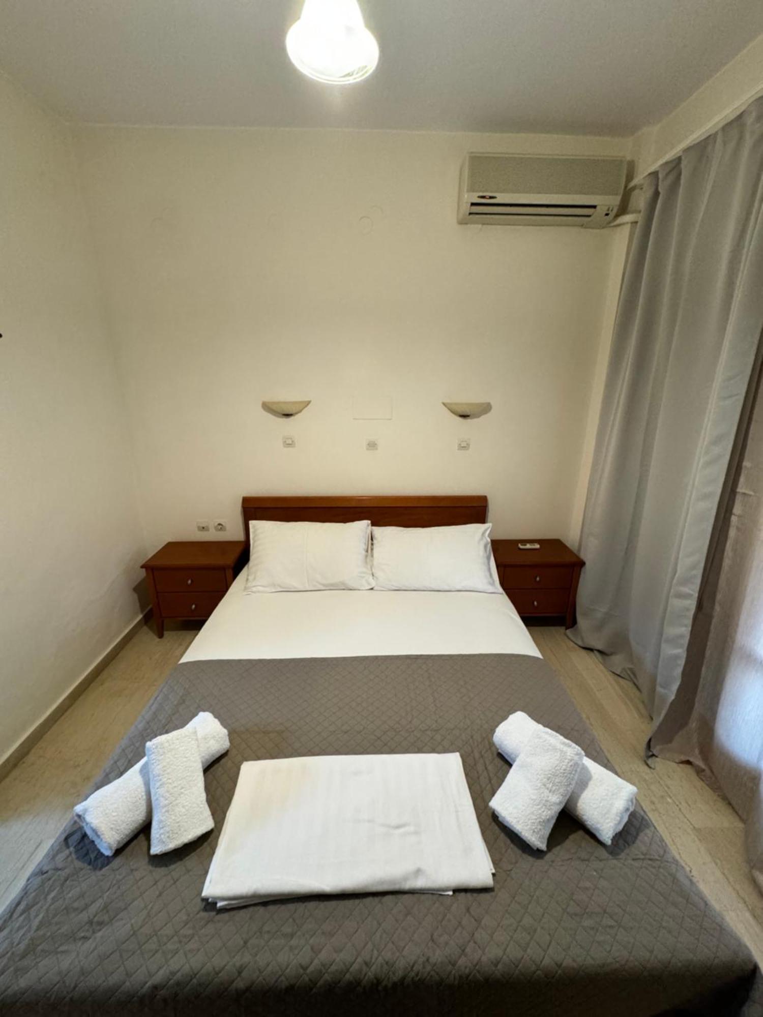 Olive Grove Apartment Плакиас Екстериор снимка