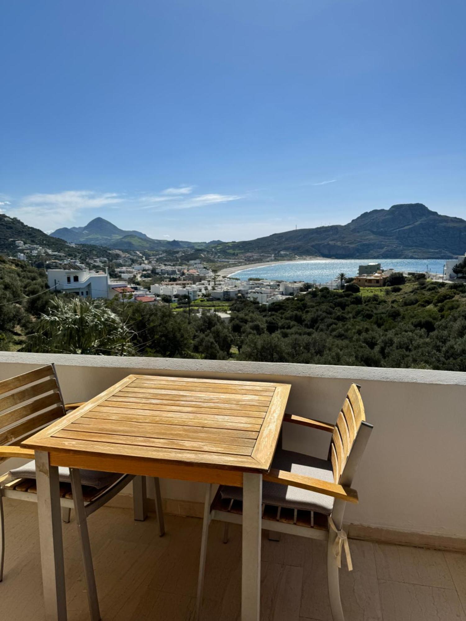 Olive Grove Apartment Плакиас Екстериор снимка