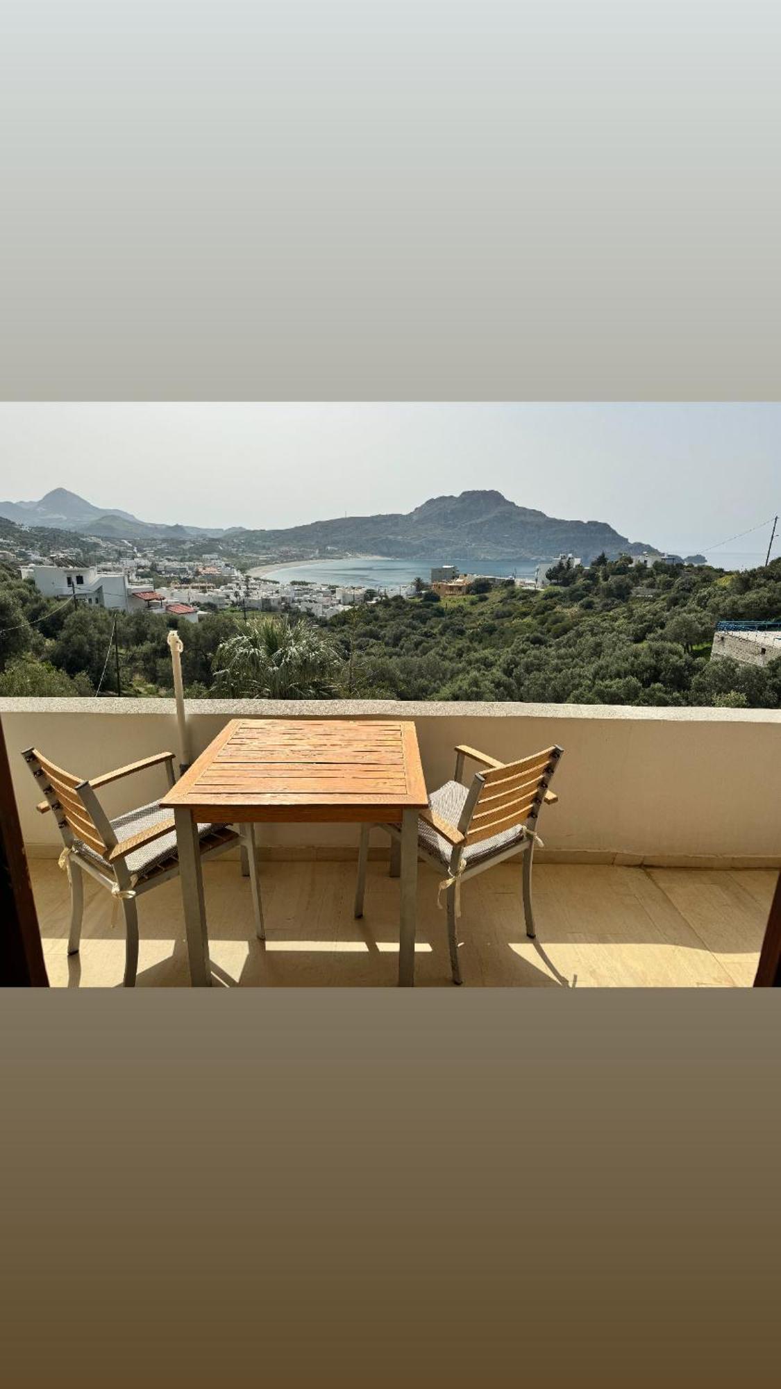 Olive Grove Apartment Плакиас Екстериор снимка