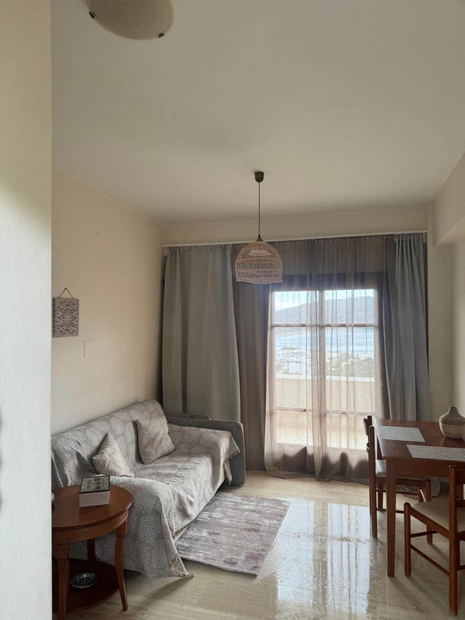Olive Grove Apartment Плакиас Екстериор снимка