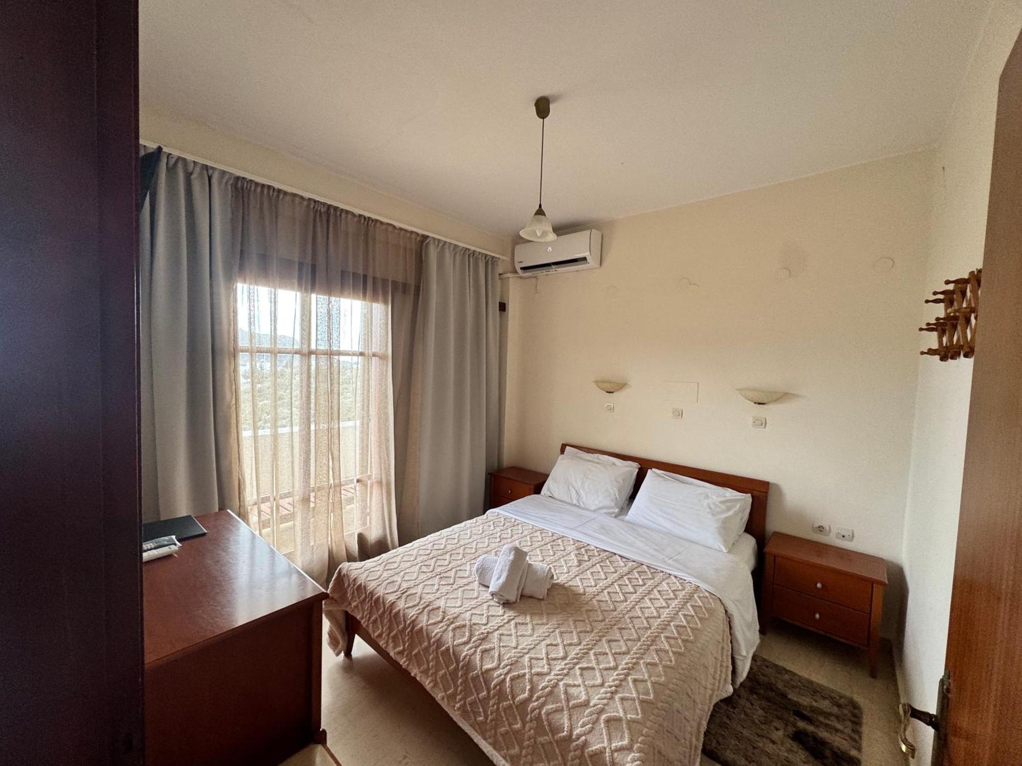 Olive Grove Apartment Плакиас Екстериор снимка