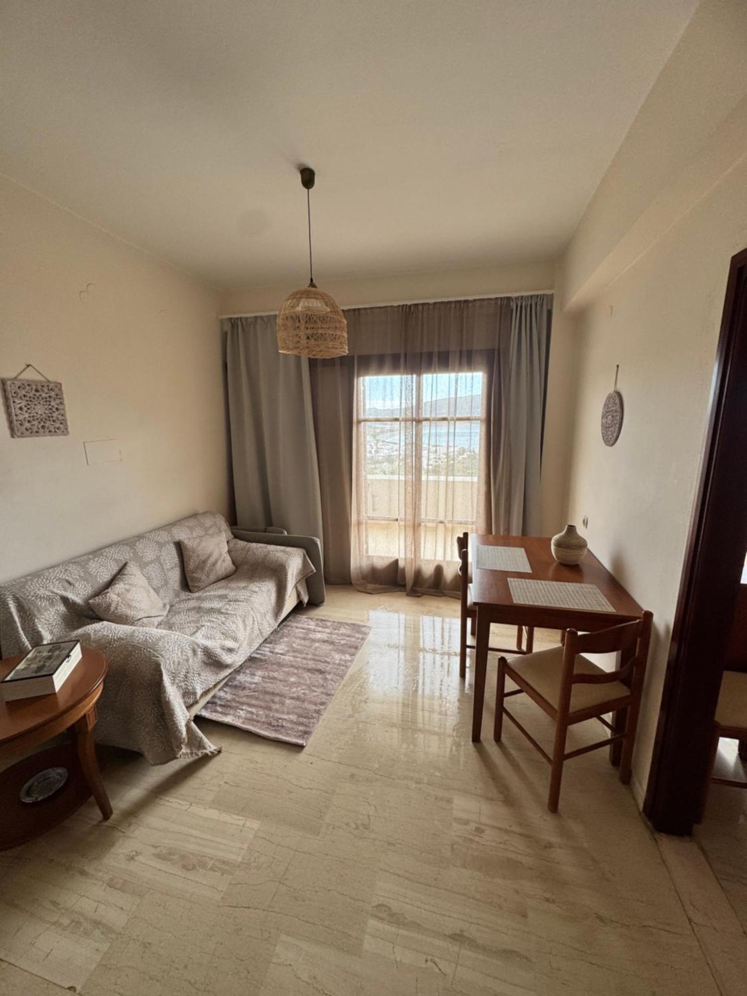 Olive Grove Apartment Плакиас Екстериор снимка