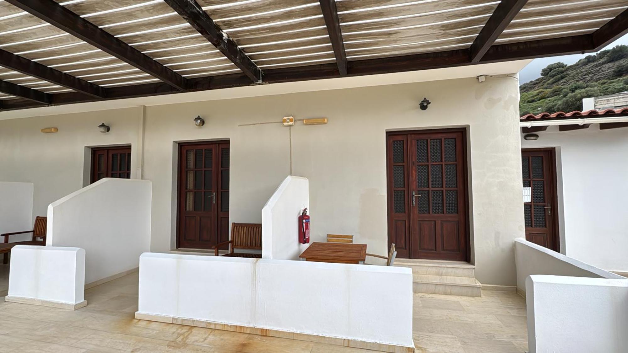Olive Grove Apartment Плакиас Екстериор снимка